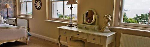 Bed & Breakfast Hamiltons Boutique Hotel Southend-on-Sea