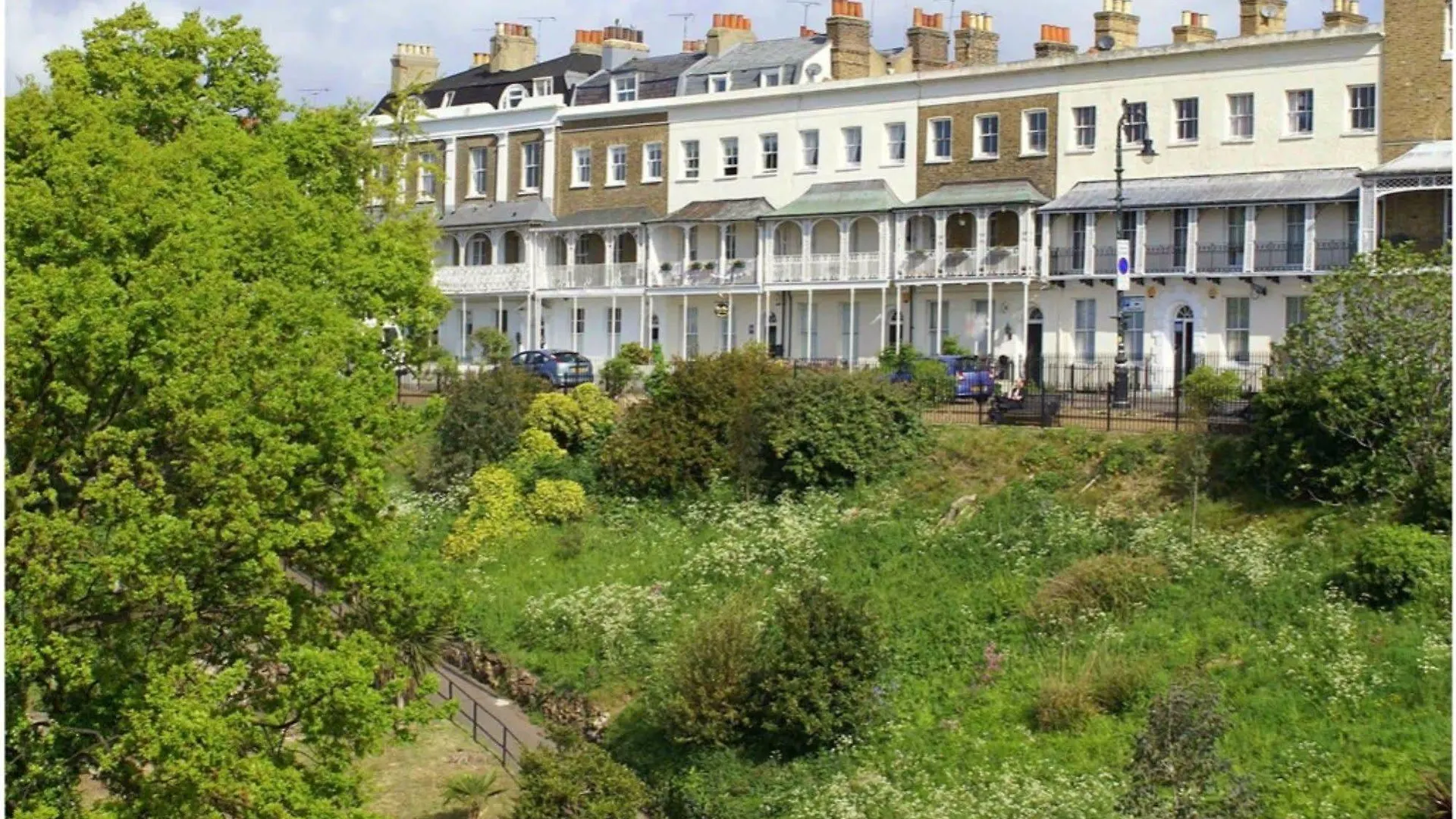 Bed & Breakfast Hamiltons Boutique Hotel Southend-on-Sea